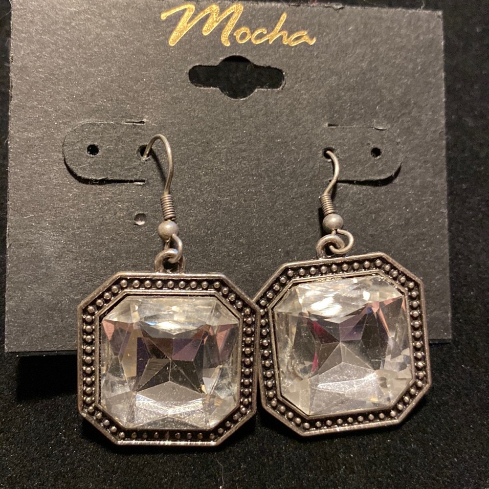 NWT Mocha brand earrings